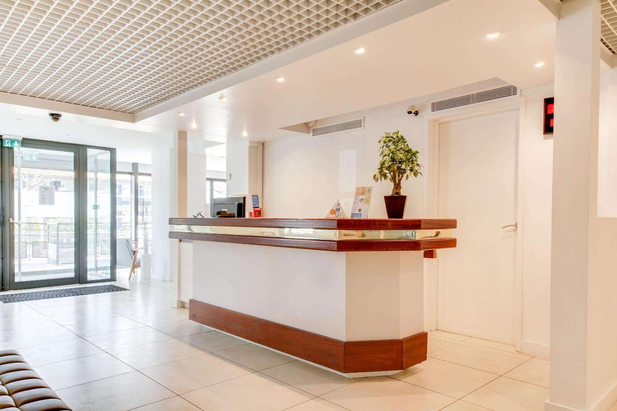 Brit Hotel Porte D'Espagne แปร์ปินญอง ภายนอก รูปภาพ