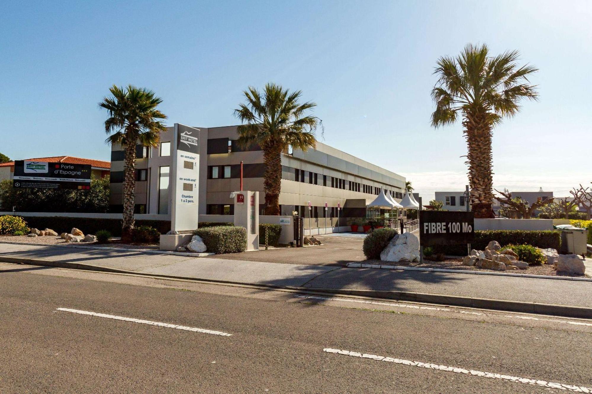 Brit Hotel Porte D'Espagne แปร์ปินญอง ภายนอก รูปภาพ