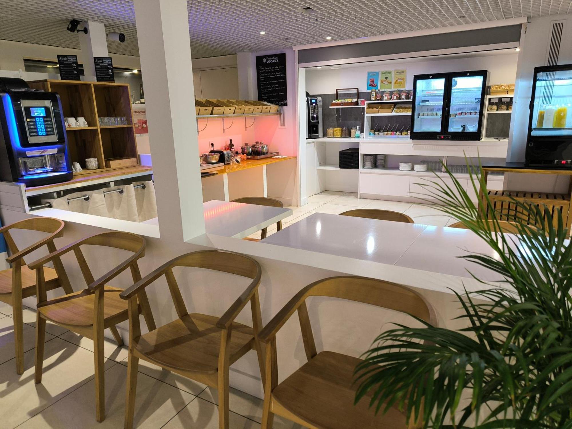 Brit Hotel Porte D'Espagne แปร์ปินญอง ภายนอก รูปภาพ