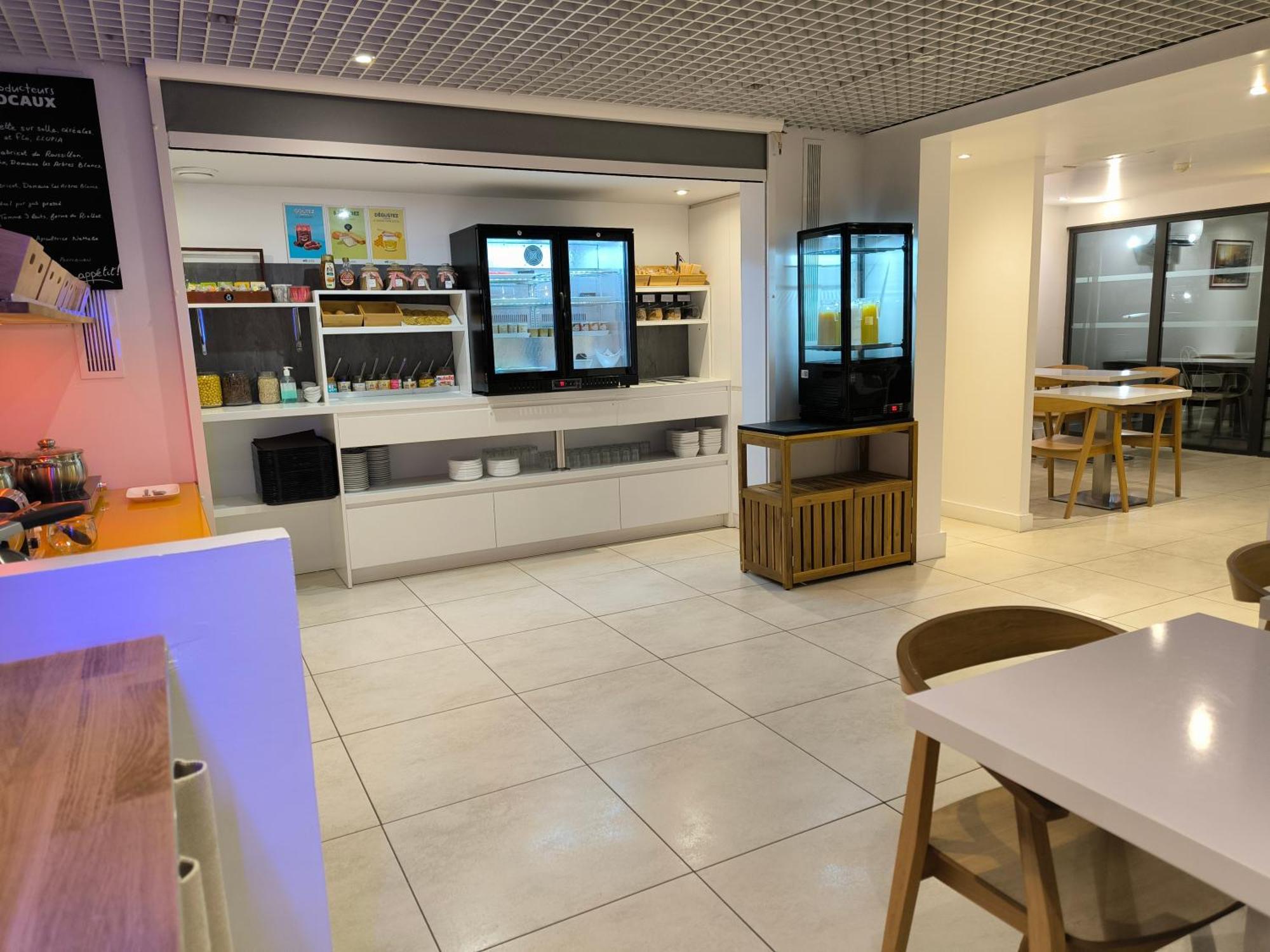 Brit Hotel Porte D'Espagne แปร์ปินญอง ภายนอก รูปภาพ